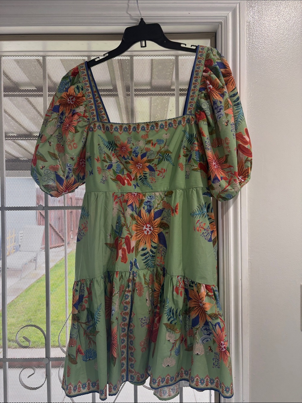 Farm Rio bright yard ruffle hem puff sleeve mini Dress